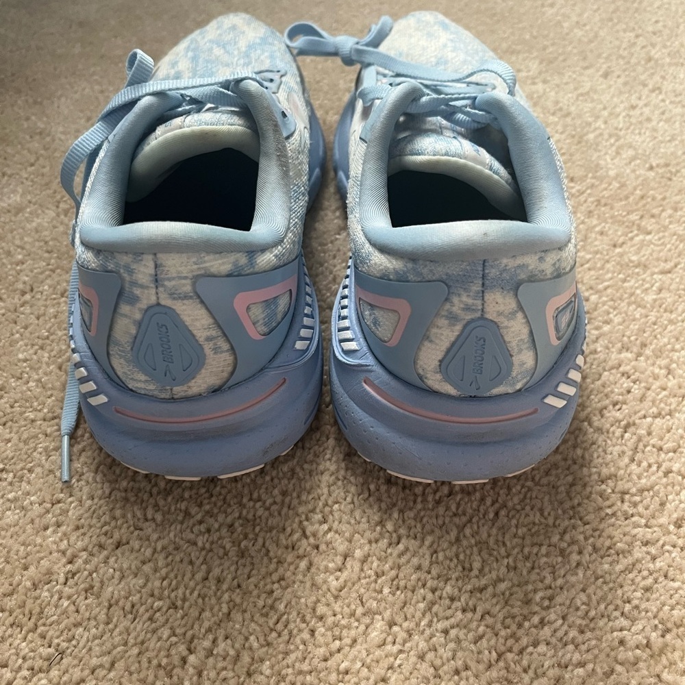 Brooks Women’s Adrenaline GTS 23 - Picture 12 of 14